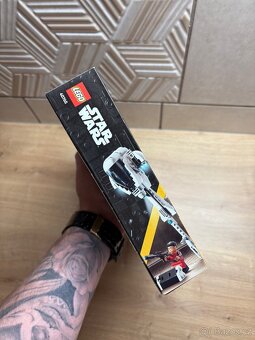 LEGO Star Wars 40765 Kamino Training Facility - 10
