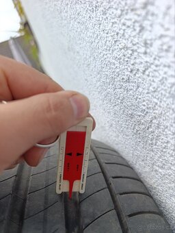 Michelin 225/45 R17 - 10