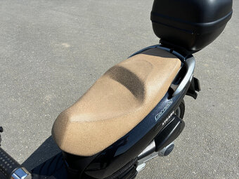 Piaggio Carnaby 125 - 10