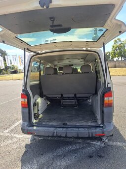 VW Transporter T5 2.5 TDi 9-místný - 10