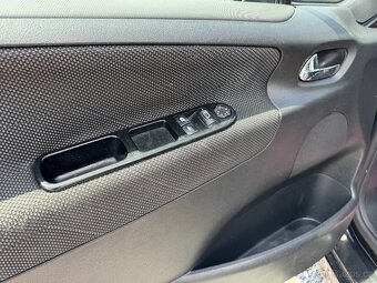 Peugeot 207 1.4i 65KW NOVÉ ROZVODY - 10