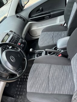 Kia Ceed  1.4 benzín 80 kw Rv-2008 - 10