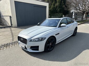 Jaguar XF 2.0d 2015 - 10