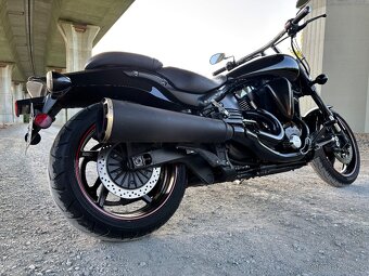 Yamaha Road Star Warrior 1700 - 10