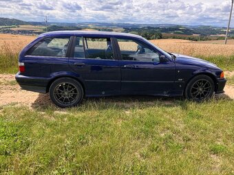 BMW E36 Touring - 10