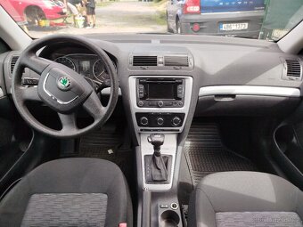 Skoda Octavia 1.6 TDI DSG - 10