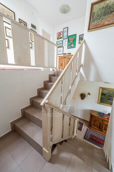 Prodej atraktivního a prostorného RD, s plně upraveným pozem - 10