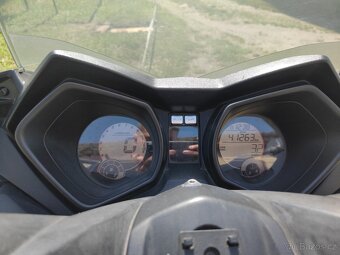 Skútr Yamaha Xmax 125 - 10