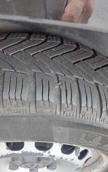 KOLA KOMPLET Z VW CADDY ZIMNI MICHELIN 195 65 15 - 10