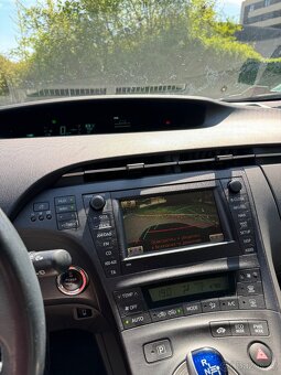 Toyota Prius - 10