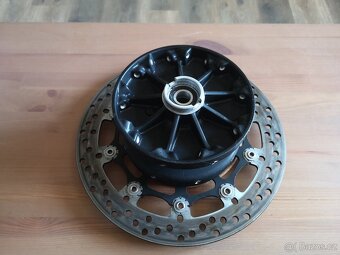 Royal enfield 650, přední kotouč Brembo se středem kola - 10
