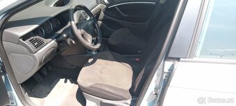 Citroen C5 1,8i 92kW - 10