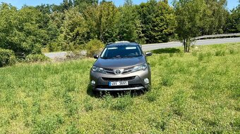 Prodám Toyota RAV4 top stav . Odpočet DPH - 10