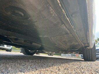 Toyota Yaris 1.3i 74kw, 116 000km - 10