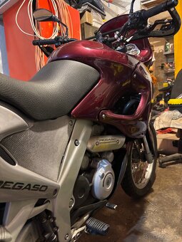 Prodám Aprilia Pegaso 650 - 10