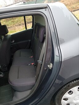 Renault Clio III - 10