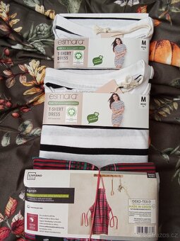 Dámské oblečení (M) - 10