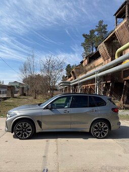BMW X5M Competition - 10