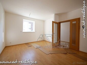 Prodej RD 4+1 [125m2] zahrada, 2x parking, České Vrbné - 10