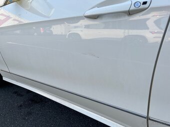 Mercedes E220 cdi sedan - 10