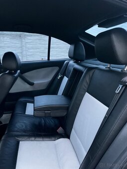 Škoda Octavia 1.8t RS 175tis - 10