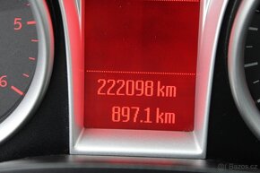 FORD KUGA 2,0 TDCI A/T,4X4,DPH,TITANIUM,2011 - 10