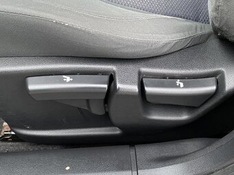 Nissan Qashqai 1.6 i , 84 kW benzín, 2009 - 10