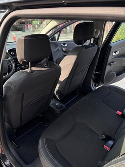 Renault Clio Grandtour 1,2 benzín 54 KW - 10