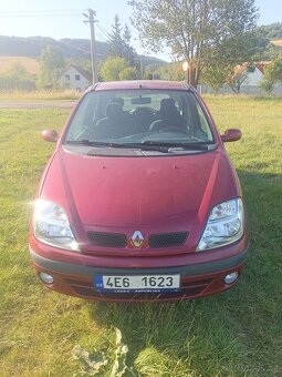 Renault scenic 1.4 - 10