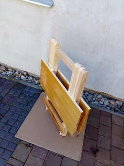 Prodám dřevěný skládací stůl 69,5x71,5cm - 10