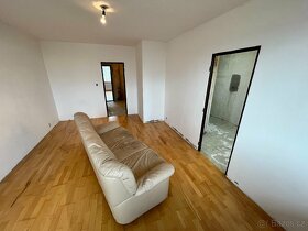 ›Rent-to-own‹ panelový byt 3+1 před rekonstrukcí - 10