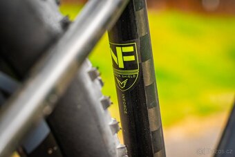 Horské kolo Felt Nine 1 29" Carbon - 10