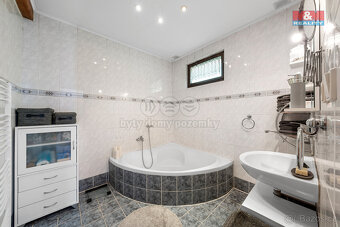 Prodej rodinného domu, 240 m², Huntířov - Stará Oleška - 10