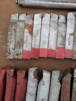 Soustružnické nože - 10