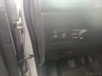 Kia Sorento 125kw, manuál, r.v.2008, 4x4 - 10