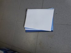 Děrovač kroužkové vazby a materiál - 10