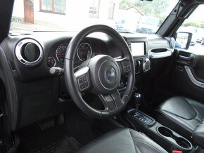 Jeep Wrangler 2.8 CRD SAHARA 147kW automat - 10