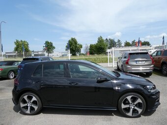 Volkswagen Golf 1.6 TDi 85kW R-LINE, 2x kola - 10