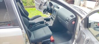 Opel Astra G 1.8 85kW, benzín, hatchback - 10