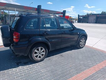Toyota RAV4 2,0D 4x4 - 10