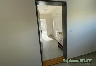 Pronájem moderního bytu 2+kk s velkou terasou, 80 m Praha 6 - 10