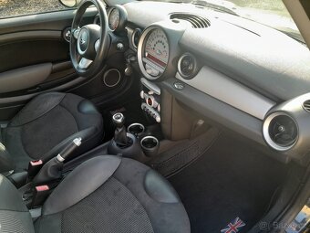Mini Cooper Clubman 1.6i Panorama NOVÁ STK , KLIMA - 10
