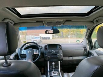 Nissan Pathfinder 2.5 dCi LE Aut. 140kw - 10
