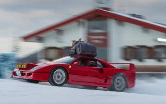 1:18 Ferrari F40 Japan Snow Drifting - 10