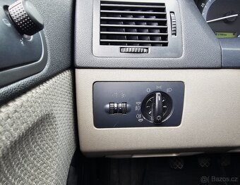 Škoda Fabia 1.2 HTP 47 kW RV.2015 - 10