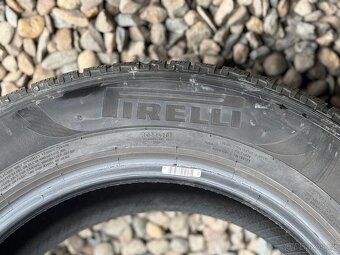 215/65/17 - Pirelli zimní sada pneu - 10