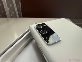 Samsung Galaxy S20 FE 128GB - 10