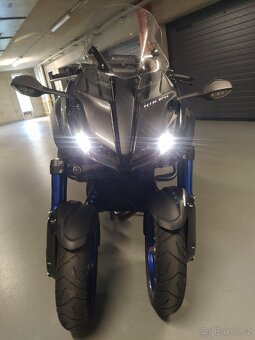 Yamaha Niken 850, rok 2021, Akrapovič - 10