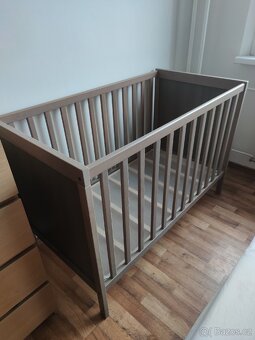 Dětská postýlka a přebalovací pult SUNDVIK IKEA - 10