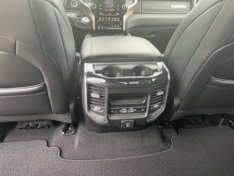 DODGE RAM 2019,5,7 Hemy LARAMIE 4X4/eTorque/8SPEED A/T - 10